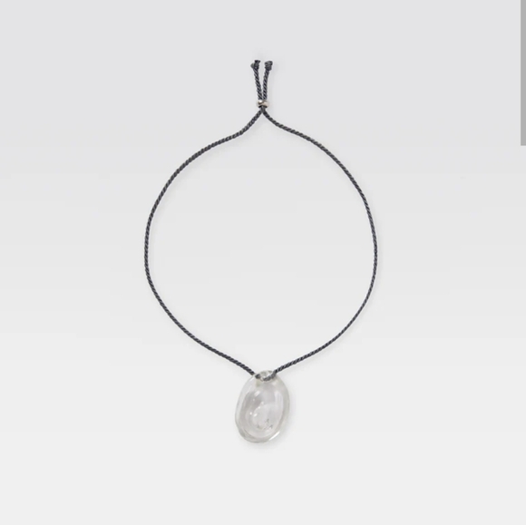 Ginaguas Mejillon Necklace - Picture 2 of 3